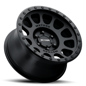 Method MR305 NV 18x9 +25mm Offset 5x150 116.5mm CB Gloss/Matte Black Street Loc Wheel