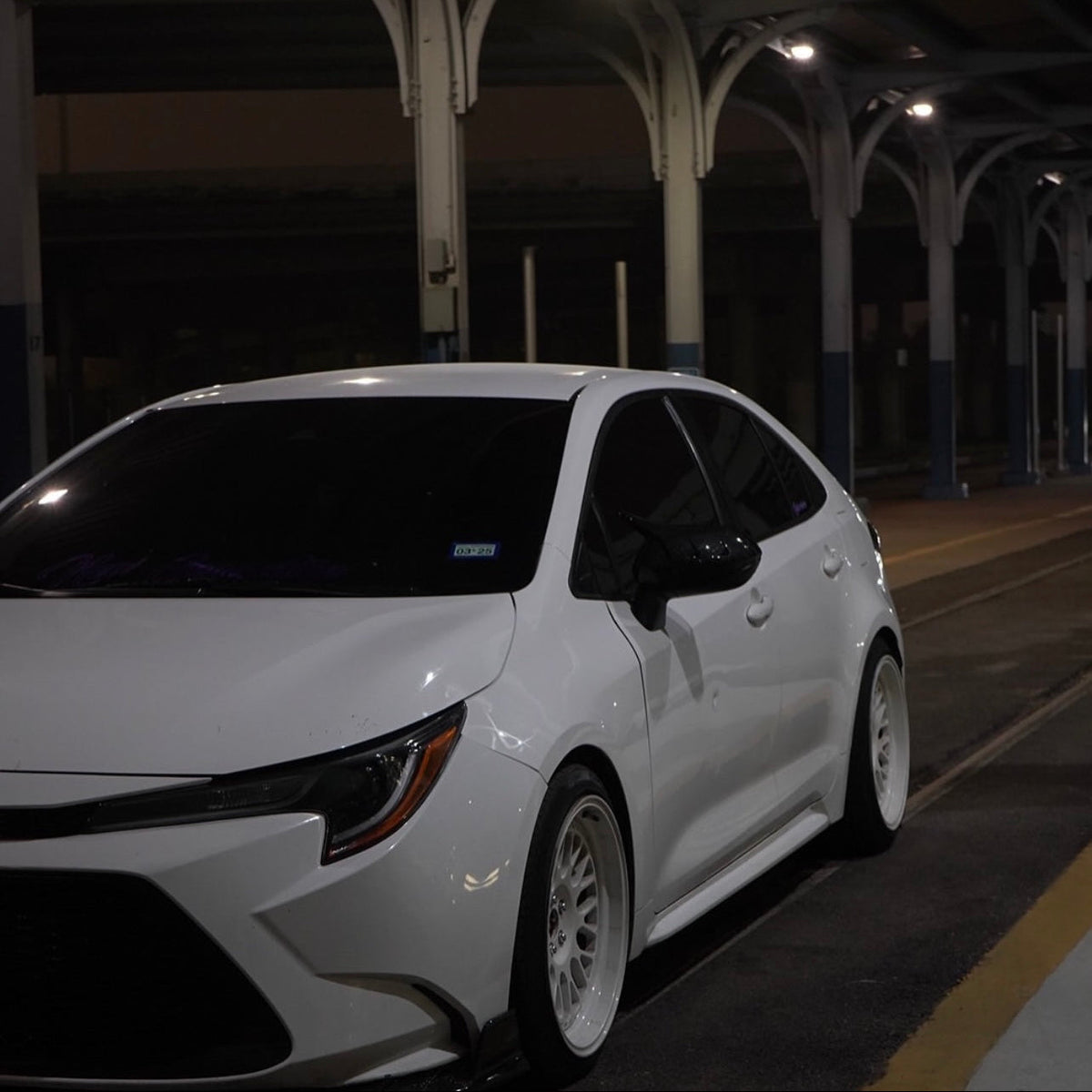 SK1 Full Gloss White