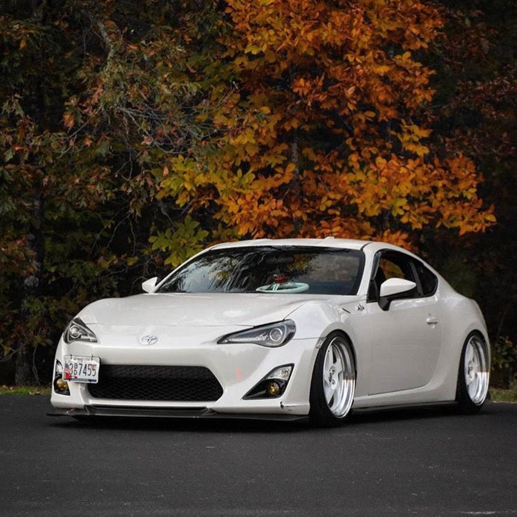 KR1 White Machined Lip