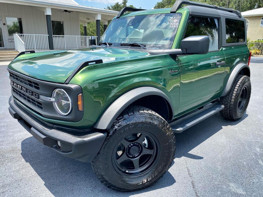 T2 Matte Black 17x9